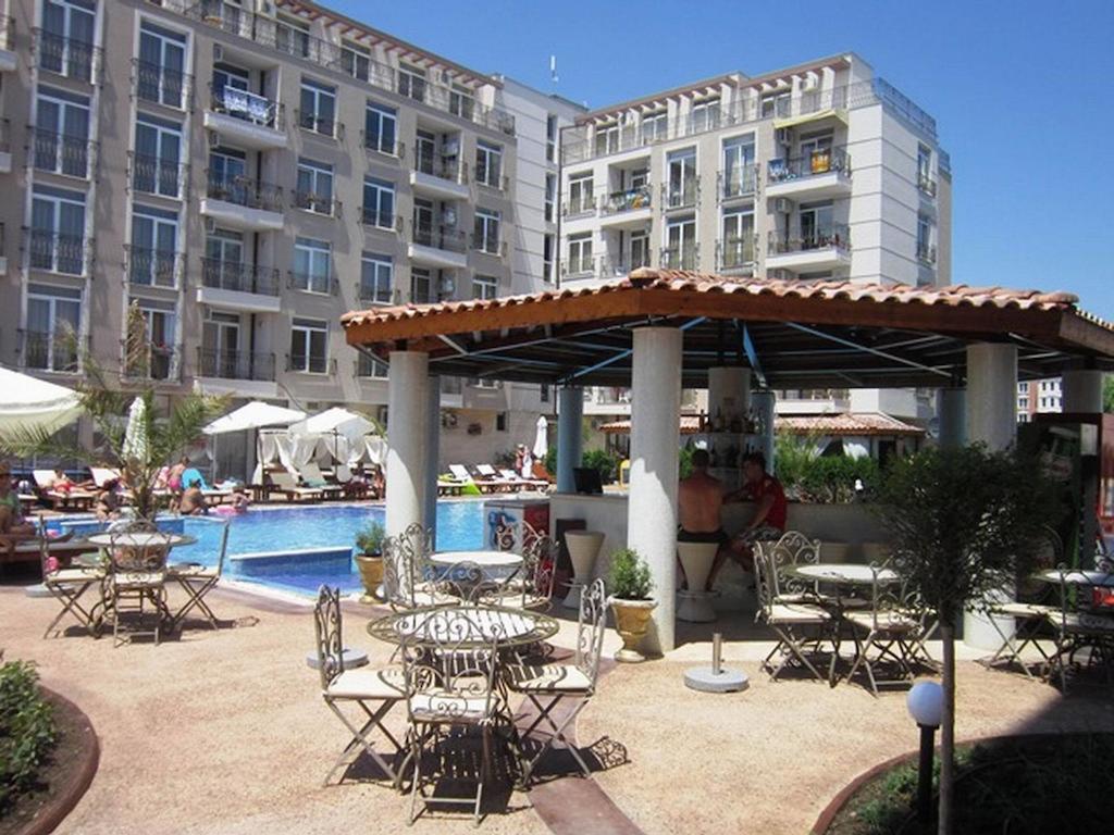 Gt Down Park Apartments Sunny Beach Exterior foto